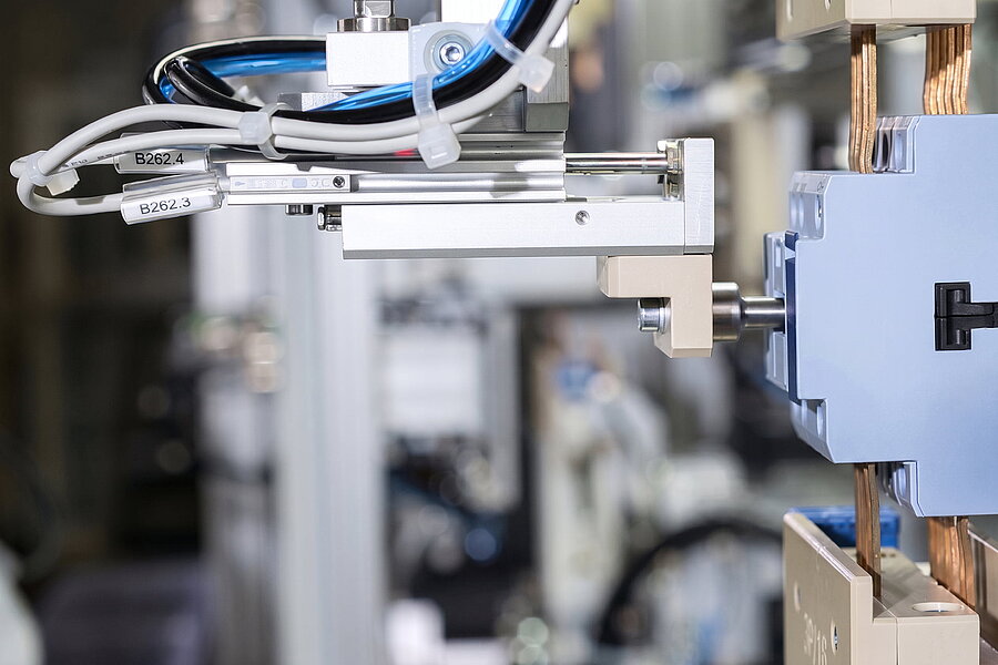 SOMA Connect Prüfadapter für Schaltgeräte, PV und Industrieelektrik
