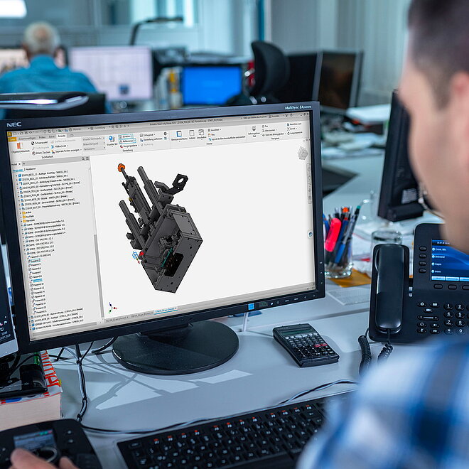 SOMA Connect entwickelt individuelle, kundenspezifische Prüfadapter, Prüfstecker und Kontaktierungen